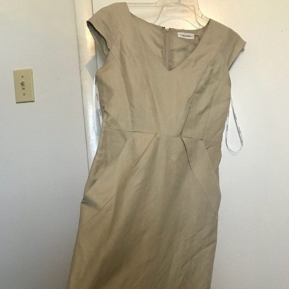 Calvin Klein Tan V-Neck Knee Length Dress - Picture 4 of 5